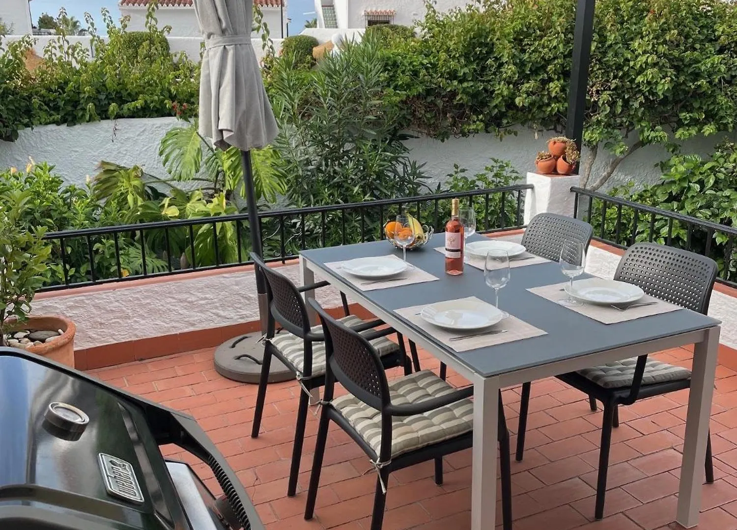 2-Rums Marklaegenhet Nerja Spanien アパート